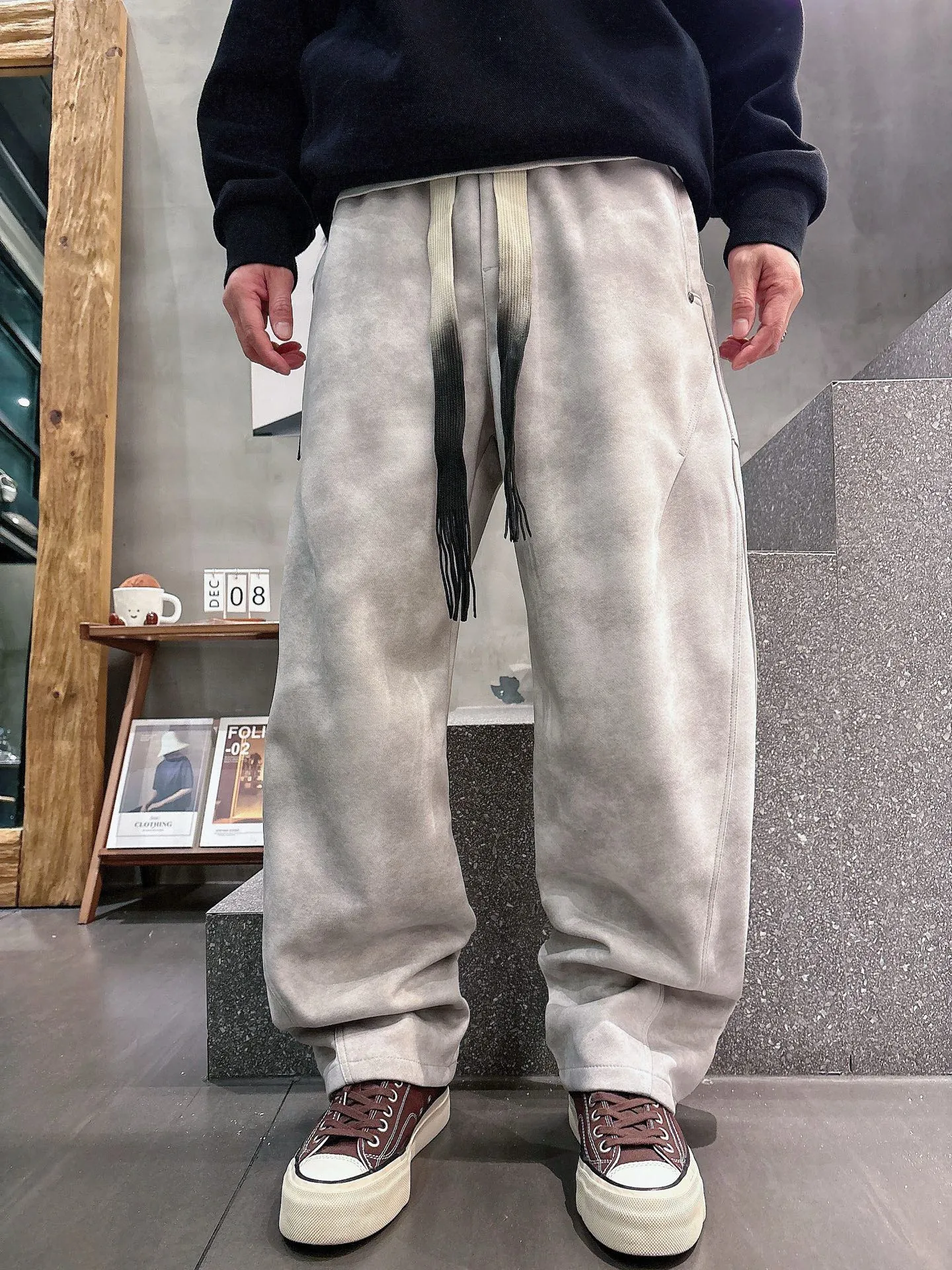 Balenciaga 🆕2026 Autumn and Winter New Arrival Casual Pants! The official website will be released simultaneously. Brand Classic LOGO casual pants, customized fabrics, excellent comfort and strong touch. Highly recognisable, perfect appearance and craftsmanship. Size:M-3XL
